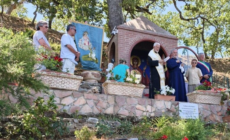 SOFFERETTI, GIORNATA STORICA PER LA COMUNIT&Agrave; DI SAN DEMETRIO: BENEDETTO IL NUOVO MOSAICO