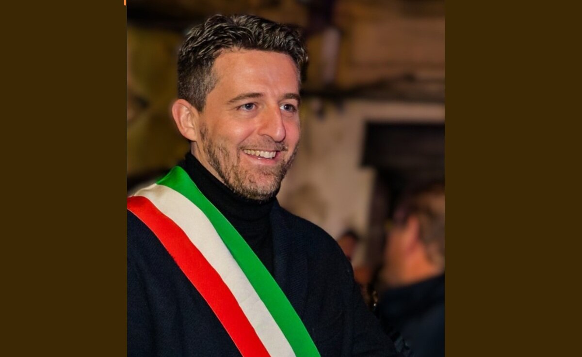 STASI SI SCAGLIA CONTRO IL “POLTRONIFICIO” DEL CENTRODESTRA LIBERAL-CHIC STASI SI SCAGLIA CONTRO IL “POLTRONIFICIO” DEL CENTRODESTRA LIBERAL-CHIC