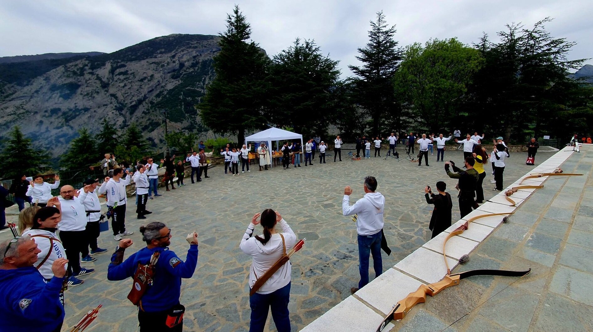 ARCO, TRADIZIONE E BELLEZZA: SAN LORENZO BELLIZZI INAUGURA IL TROFEO “BORGHI D’ITALIA 2026”