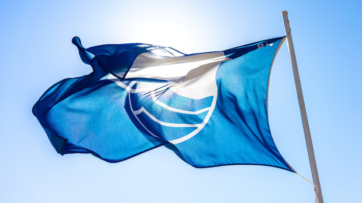 BANDIERE BLU, SFIDA ACCOGLIENZA: LA CALABRIA PUNTI SU IDENTITÀ E QUALITÀ