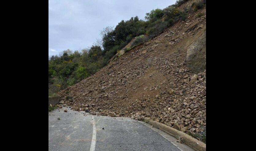 BOCCHIGLIERO, FRANA SULLA SP 251: AL VIA I LAVORI DI MESSA IN SICUREZZA BOCCHIGLIERO, FRANA SULLA SP 251: AL VIA I LAVORI DI MESSA IN SICUREZZA