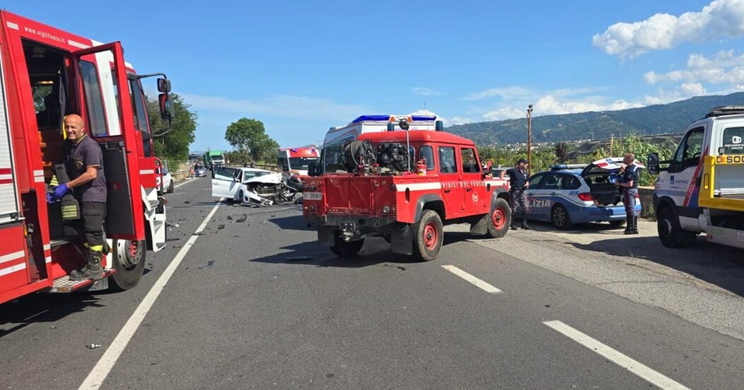 ENNESIMO INCIDENTE MORTALE SULLA STATALE 106 A CORIGLIANO-ROSSANO
