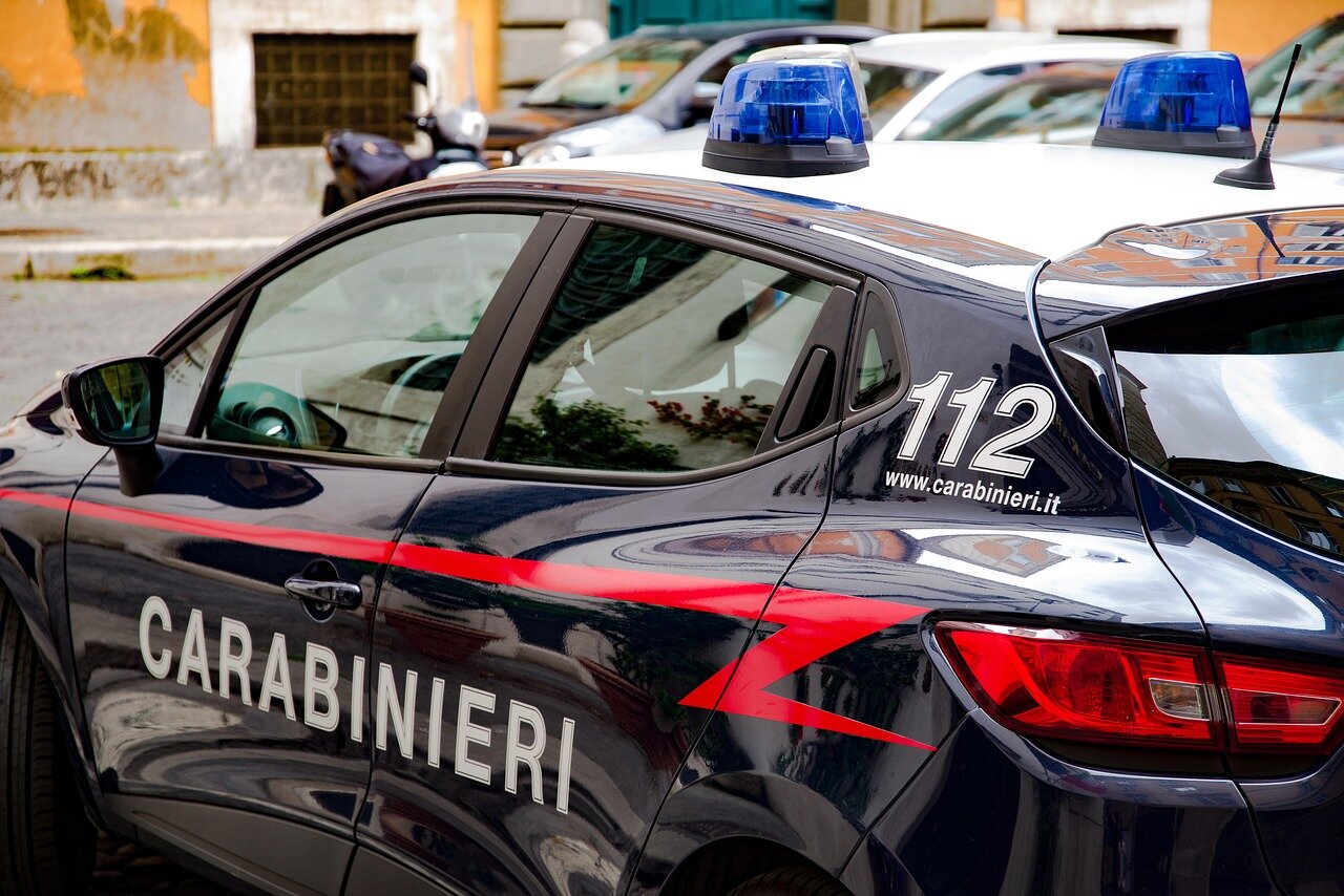Nella mattinata odierna, 23 settembre 2026, i Carabinieri del Reparto Territoriale di Corigliano-Rossano (CS) stanno dando esecuzione a 5 misure cautelari