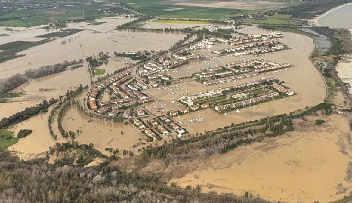 ESONDAZIONE CRATI, IL PARTITO SOCIALISTA: “VICINI ALLE FAMIGLIE COLPITE, ORA INTERVENTI RAPIDI E RISTORI” ESONDAZIONE CRATI, IL PARTITO SOCIALISTA: “VICINI ALLE FAMIGLIE COLPITE, ORA INTERVENTI RAPIDI E RISTORI”