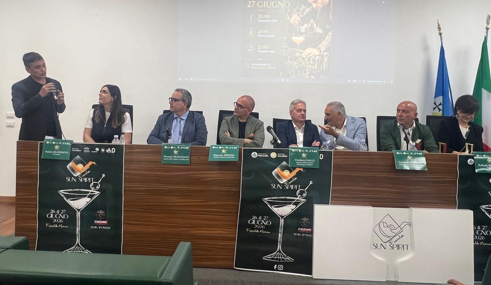 FUSCALDO SUN SPIRIT, TRIPUDIO DELLA CALABRESITÀ NEL SETTORE DEGLI AMARI E DEI DISTILLATI FUSCALDO SUN SPIRIT, TRIPUDIO DELLA CALABRESITÀ NEL SETTORE DEGLI AMARI E DEI DISTILLATI