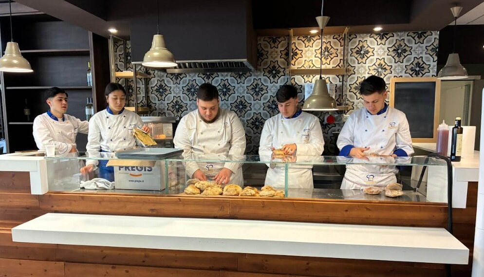 I RAGAZZI DEL MAJORANA CREANO UN PANINO IDENTITARIO DEDICATO A LILIO