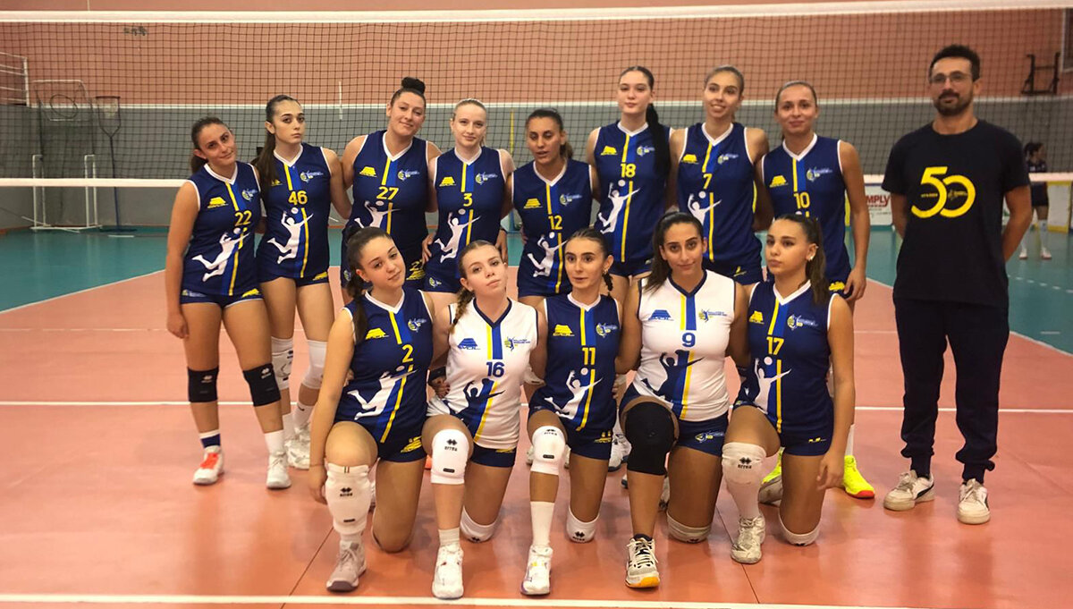 PRESTAZIONE PERFETTA DELLA PALLAVOLO ROSSANO CONTRO CUTRO: 3-0 NETTO