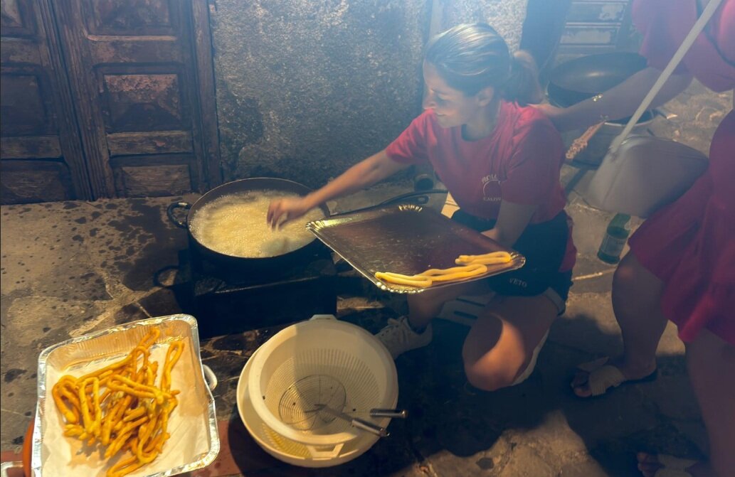 CALOVETO, CENTRO STORICO IN FESTA PER LA NOTTE E RA CARNARA