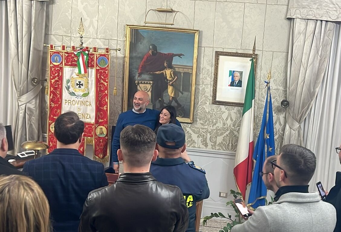 PROVINCIA DI COSENZA, FARAGALLI ELETTO PRESIDENTE: BATTUTO CARUSO ALLE ELEZIONI PROVINCIALI PROVINCIA DI COSENZA, FARAGALLI ELETTO PRESIDENTE: BATTUTO CARUSO ALLE ELEZIONI PROVINCIALI