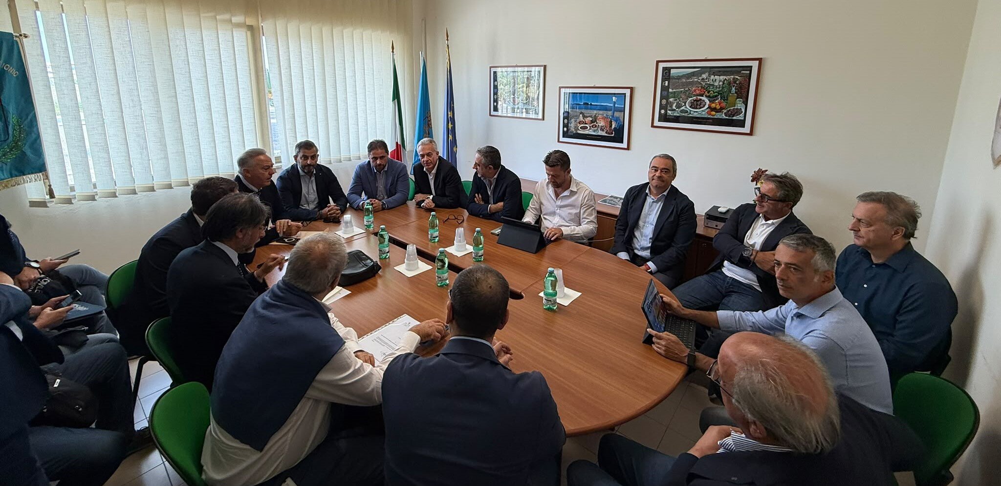 Fiume Crati, intesa tra Regione e Comuni per interventi urgenti di mitigazione del rischio: Calabria Verde e Consorzio di Bonifica saranno enti attuatori