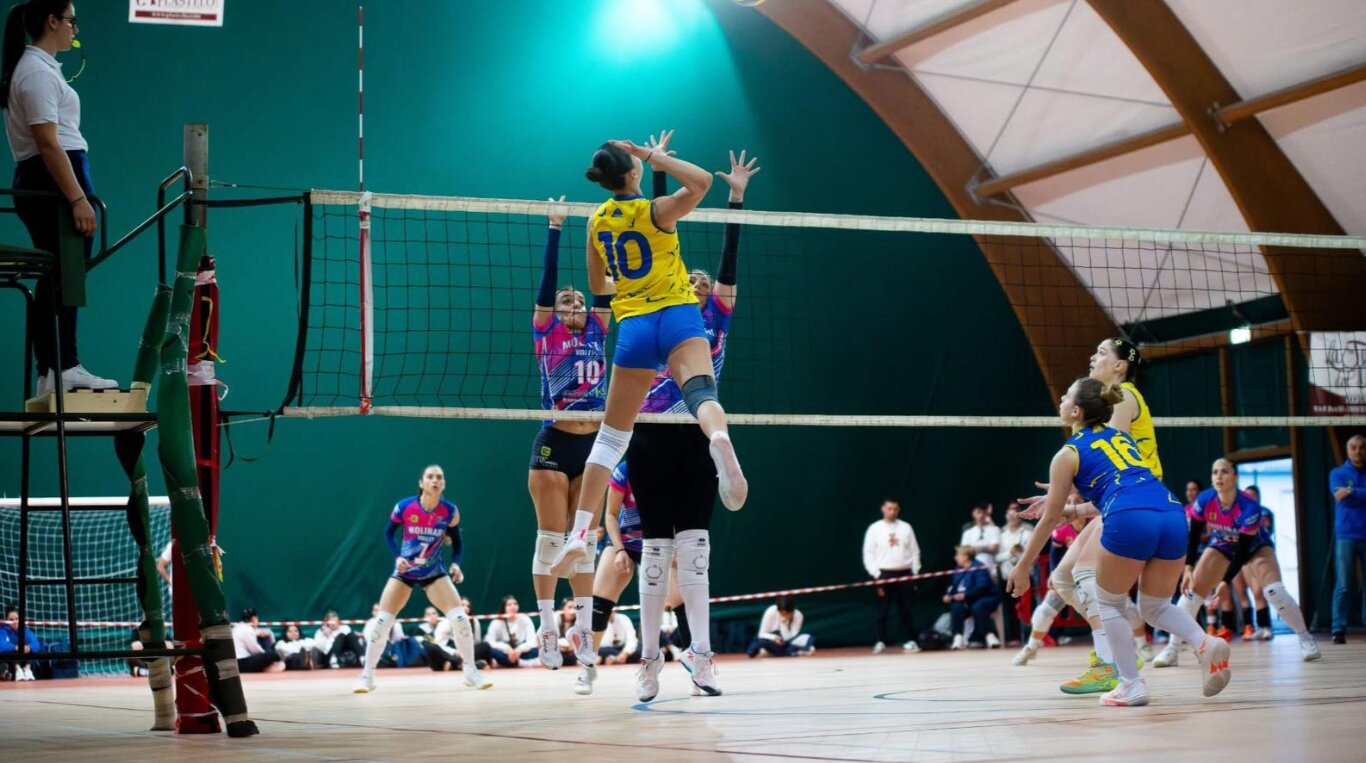 SUPERCOPPA DEL SUD: PALLAVOLO ROSSANO SCONFITTA, MA A TESTA ALTA