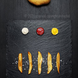 oe-21-003_patatine_fritte_con_salse