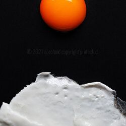 le-21-002_uovo_al_tegamino