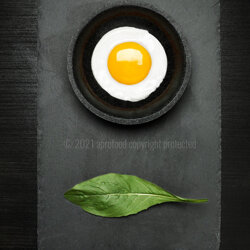 oe-21-014_uovo_al_tegamino_con_cicorietta