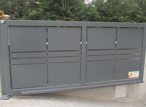 cancello%20industriale%20personalizzato%20.jpeg