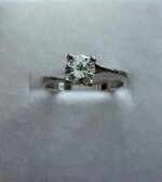 anello-in-oro-bianco-modello-valentino