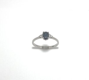 anello-in-oro-bianco-750-con-zaffiri