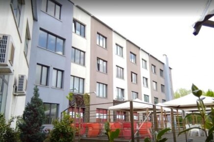 e6f5d9c2dc6783351e40079674bf9552bf9554f6