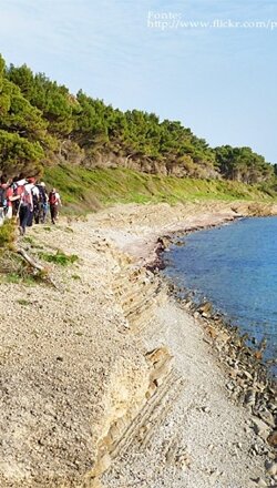 529725d065daa_punta_licosa_trekking