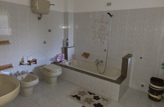 bed-1839184_1920