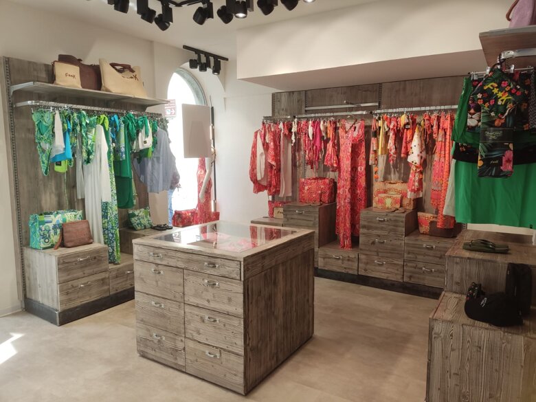 interior merchandising