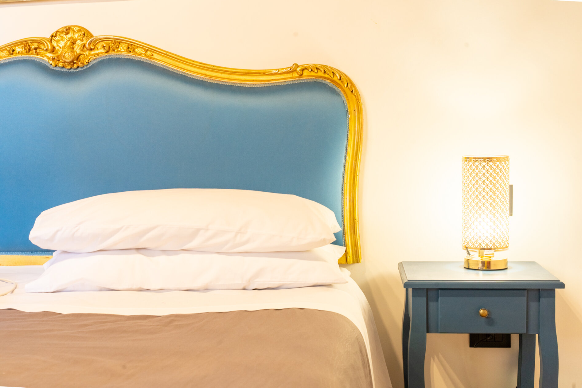 Archetto di Vallecupa offre camere da letto romantiche e curate in ogni dettaglio a Viterbo locazione turistica