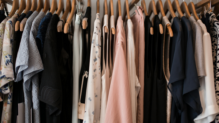 VENDITA ABBIGLIAMENTO INGROSSO