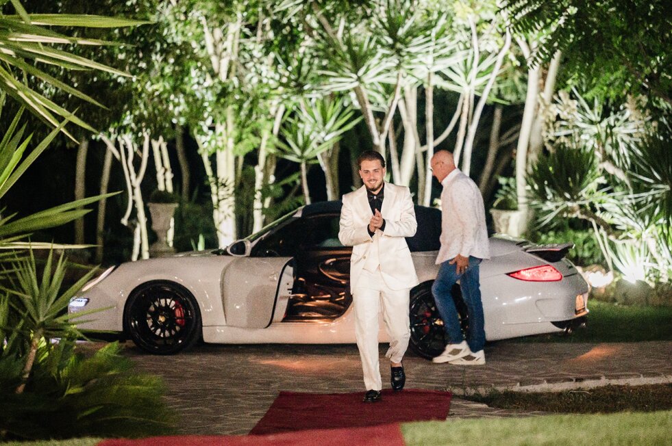 entrata festeggiato entrata festeggiato