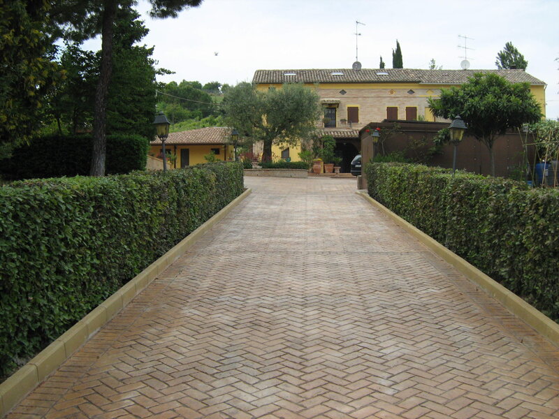 eyJpdCI6IiJ9 eyJpdCI6IiJ9