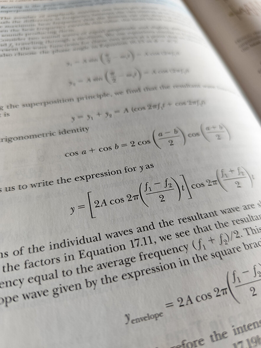 libro aperto1.jpeg libro aperto1.jpeg