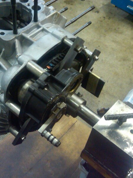 supporto girevole da banco per motore Guzzi