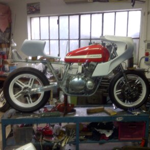 Suzuki GS1100X Costruita con MandelloRacing per Team Taurus Sages Suzuki GS1100X Costruita con MandelloRacing per Team Taurus Sages