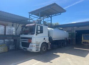 autocisterna-gas-rifornimento-di-carburante-una-conchiglia-gasolio-polonia-varsavia-aprile-179563476.webp
