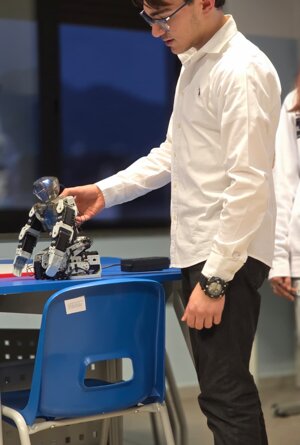 53e05e6b318b47fd4c97b9f0dba7d33686fdffb5