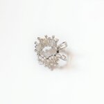 fermacoda-metallo-pinza-con-perle-e-strass