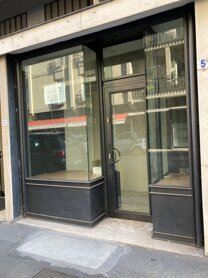 vetrina.jpeg vetrina.jpeg