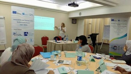 828b206f657740498c113af7b8dd5ad7bf08e78c