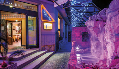 ingresso-risorante-hotel-bacco-ascea-sa.jpeg