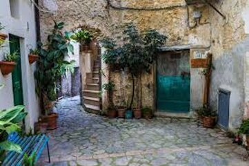 via-cairoli-ascea-capoluogo-u-muragliione-affittacamere.jpg
