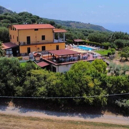 edificio-agriturismo-aurella.jpg