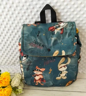 zainetto-con-spallacci-con-supereroi-pronta-consegna