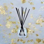bastoncini-diffusori-con-miele-tostato-e-spezie-dolci