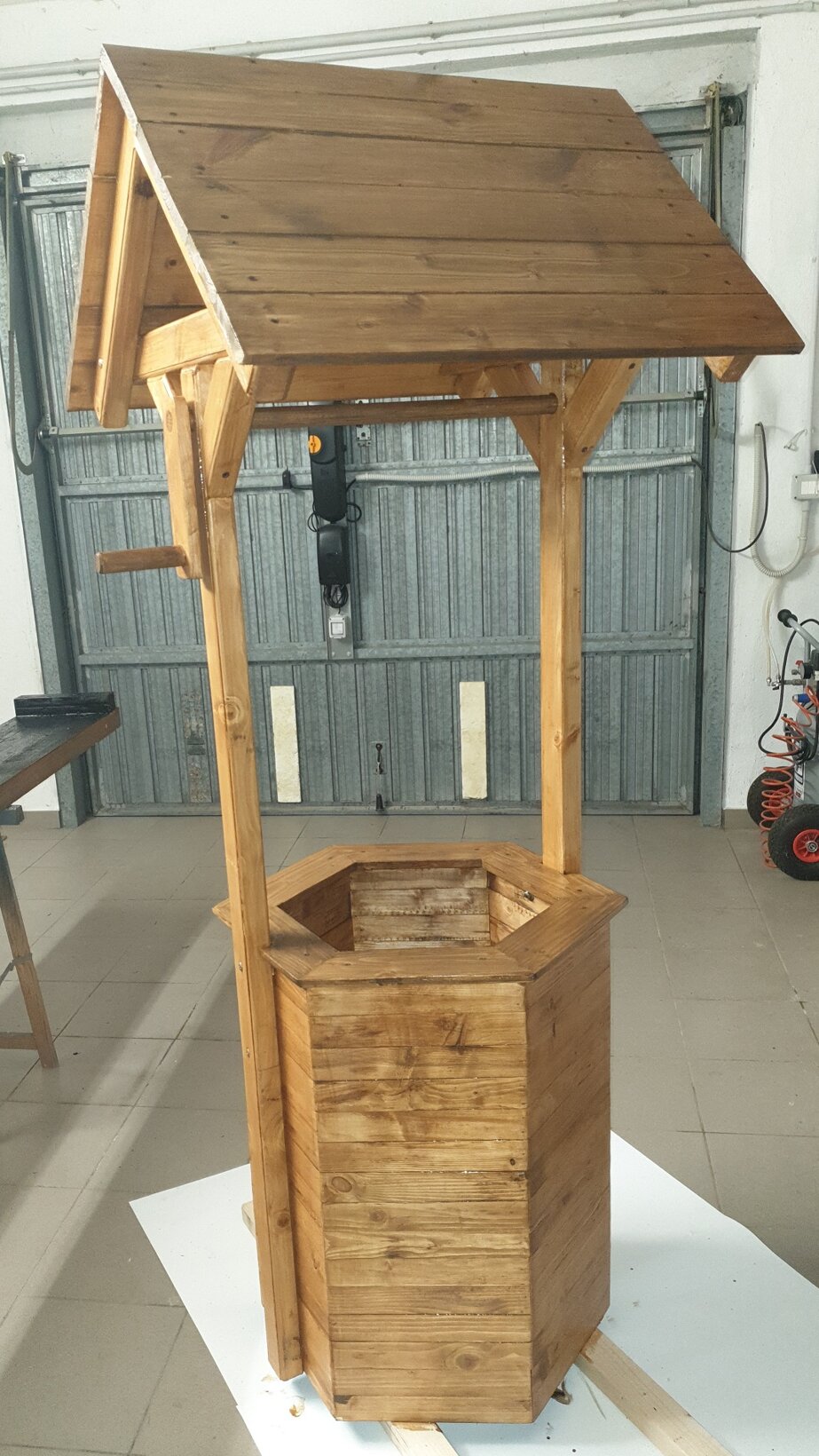 Prima mano di impregnante Prima mano di impregnante