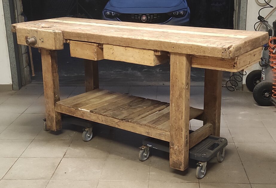 Banco cartato Banco cartato