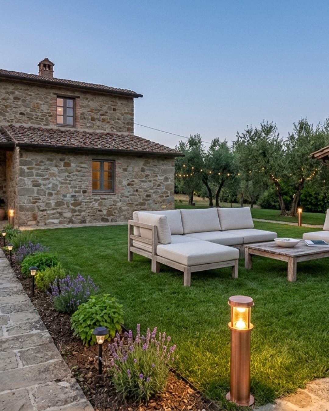 Progetto di garden design con piante che allontanano gli insetti in estate
