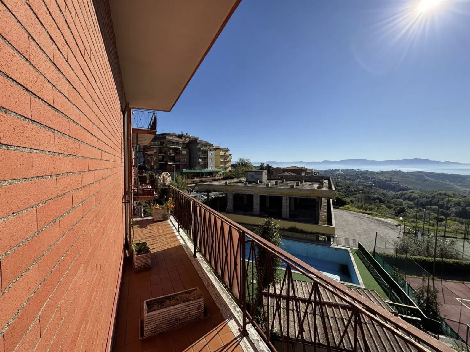 balcone-da-ristrutturare.png balcone-da-ristrutturare.png