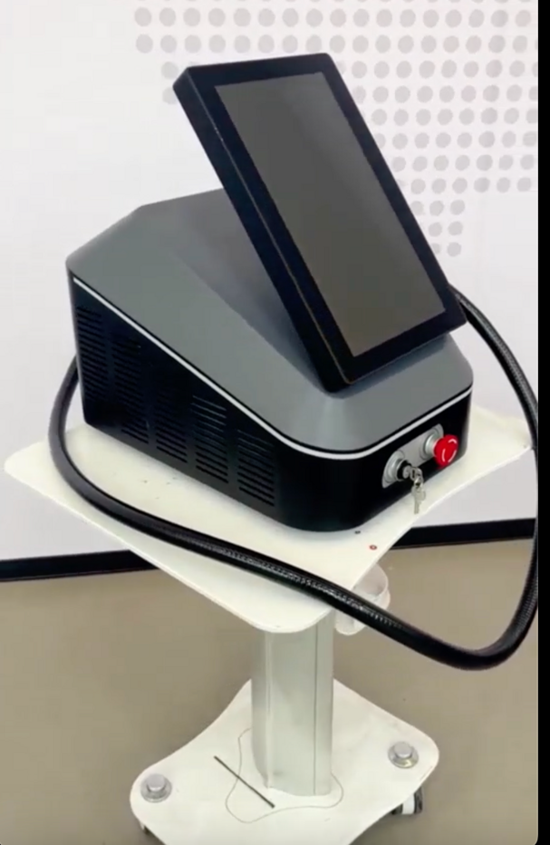 MEDI LASER TRIO EPILAZIONE LASER NUOVA GENERAZIONE MEDI LASER TRIO EPILAZIONE LASER NUOVA GENERAZIONE