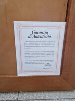 bassorilievo-paesaggio-con-tetti-rossi