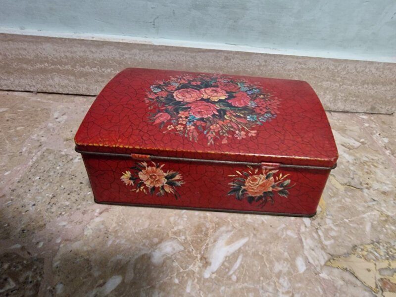 scatolina-in-metallo-in-metallo