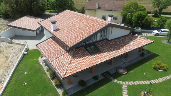 copertura con coppi in laterizio per carosello.jpeg copertura con coppi in laterizio per carosello.jpeg
